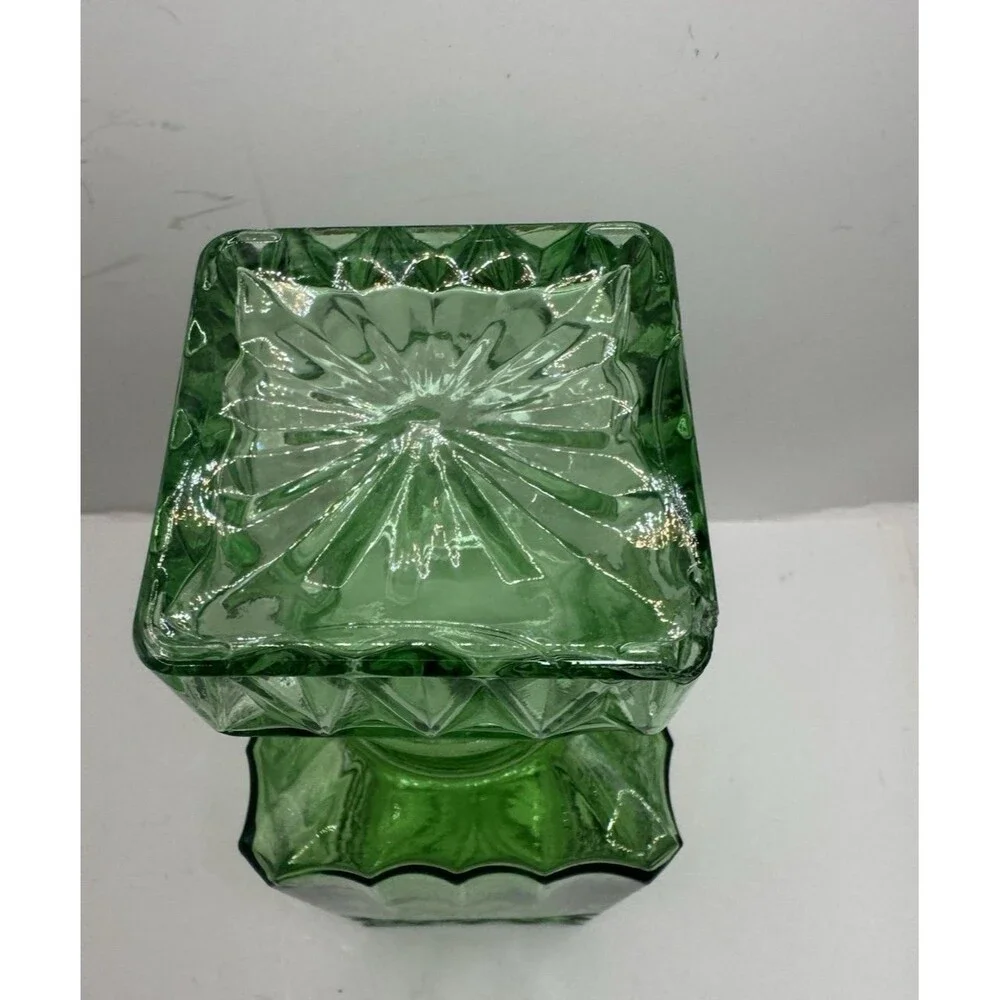 Emerald Green Glass Whiskey Decanter 10